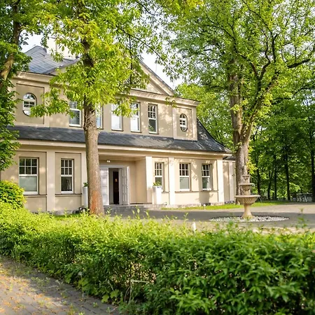 Bed & Breakfast Dworek A&j